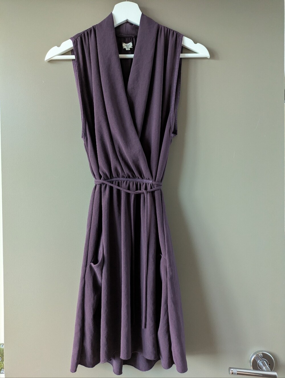 Aritzia Wilfred Sabine Draped Faux Wrap Mini Dress Plum V Neck Sleeveles Medium - Picture 3 of 5